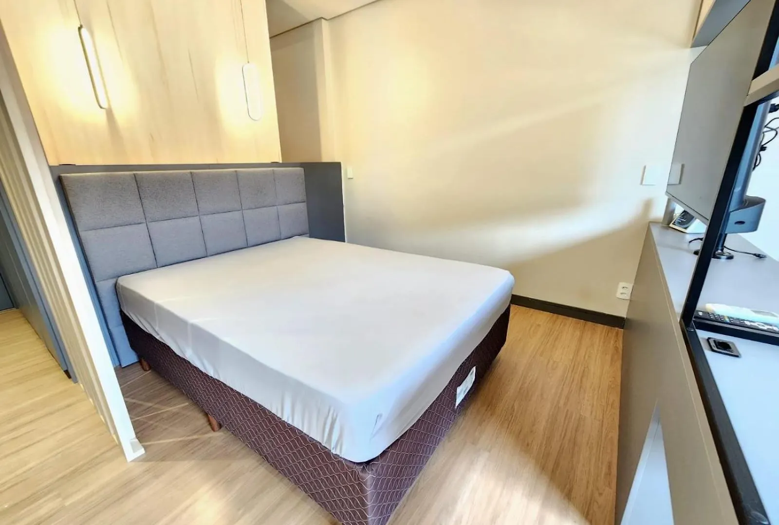 Studio Perto Do Centro E Do Aeroporto Флорианополис 0*,  Бразилия